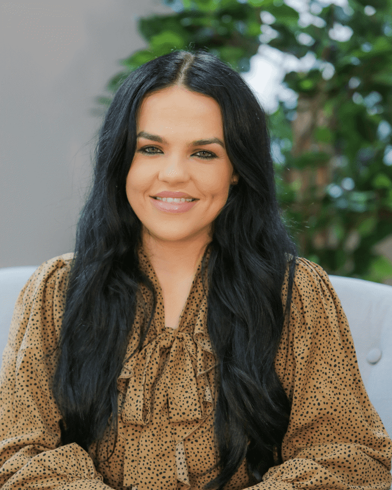Headshot of Victoria Hannon