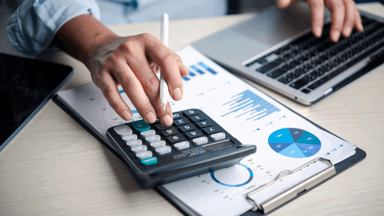 Cashflow Under Pressure