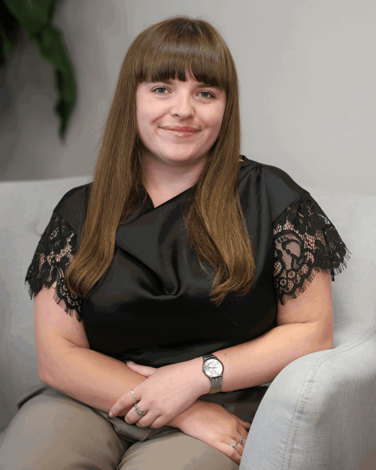 Headshot of Eleri Roberts