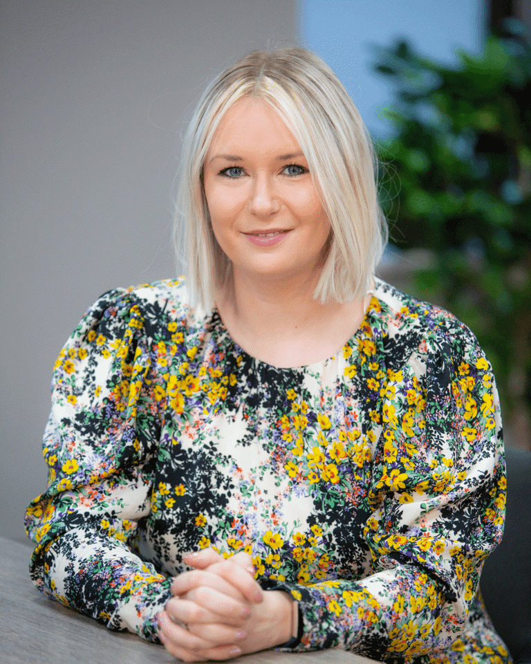 Headshot of Carlianne White