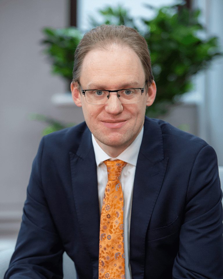 Headshot of Andrew Lees