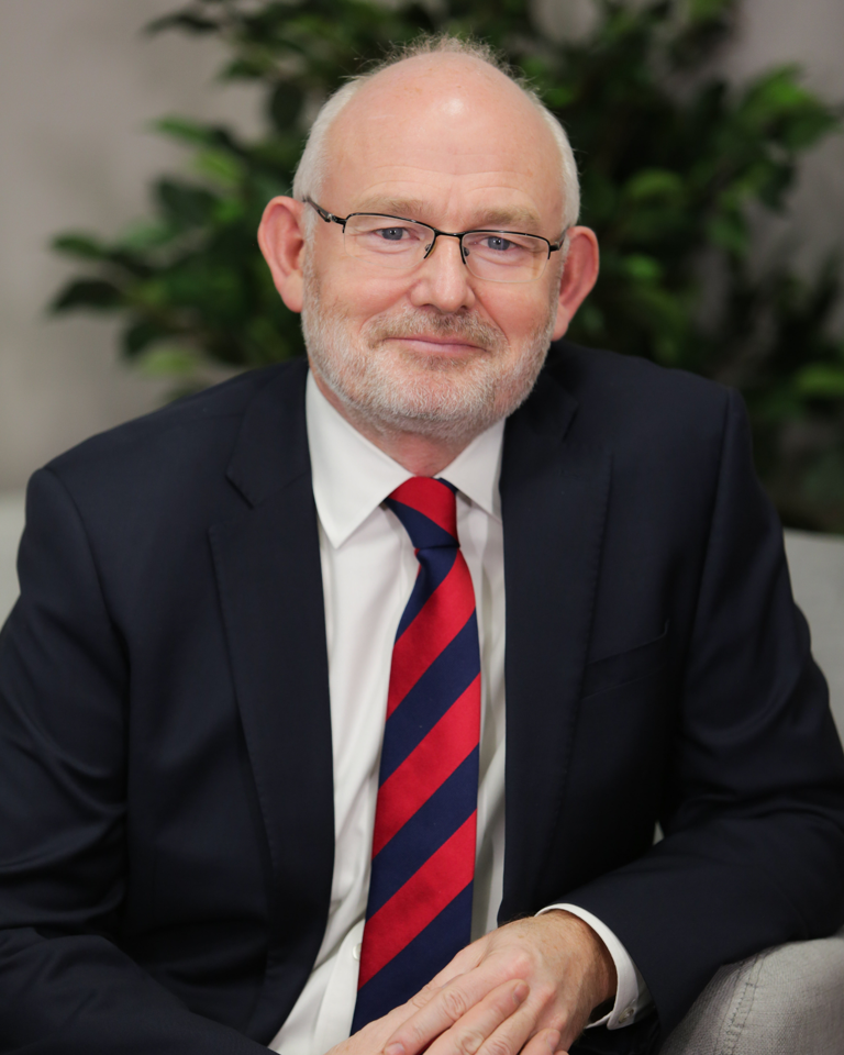 Headshot of Mark Bergin