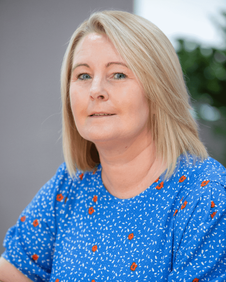 Headshot of Vicky Burgess